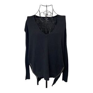Express woman’s Zipper Detail oversized black Sweater size size XS